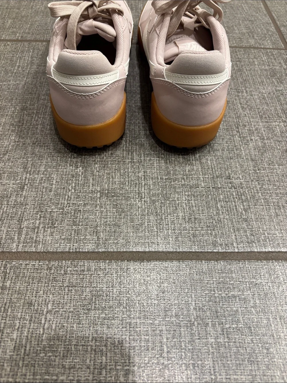Nike Terra Manta Silred/Sail Sneakers with Gum Outsole